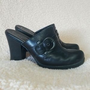 B.O.C women's clog-heals
